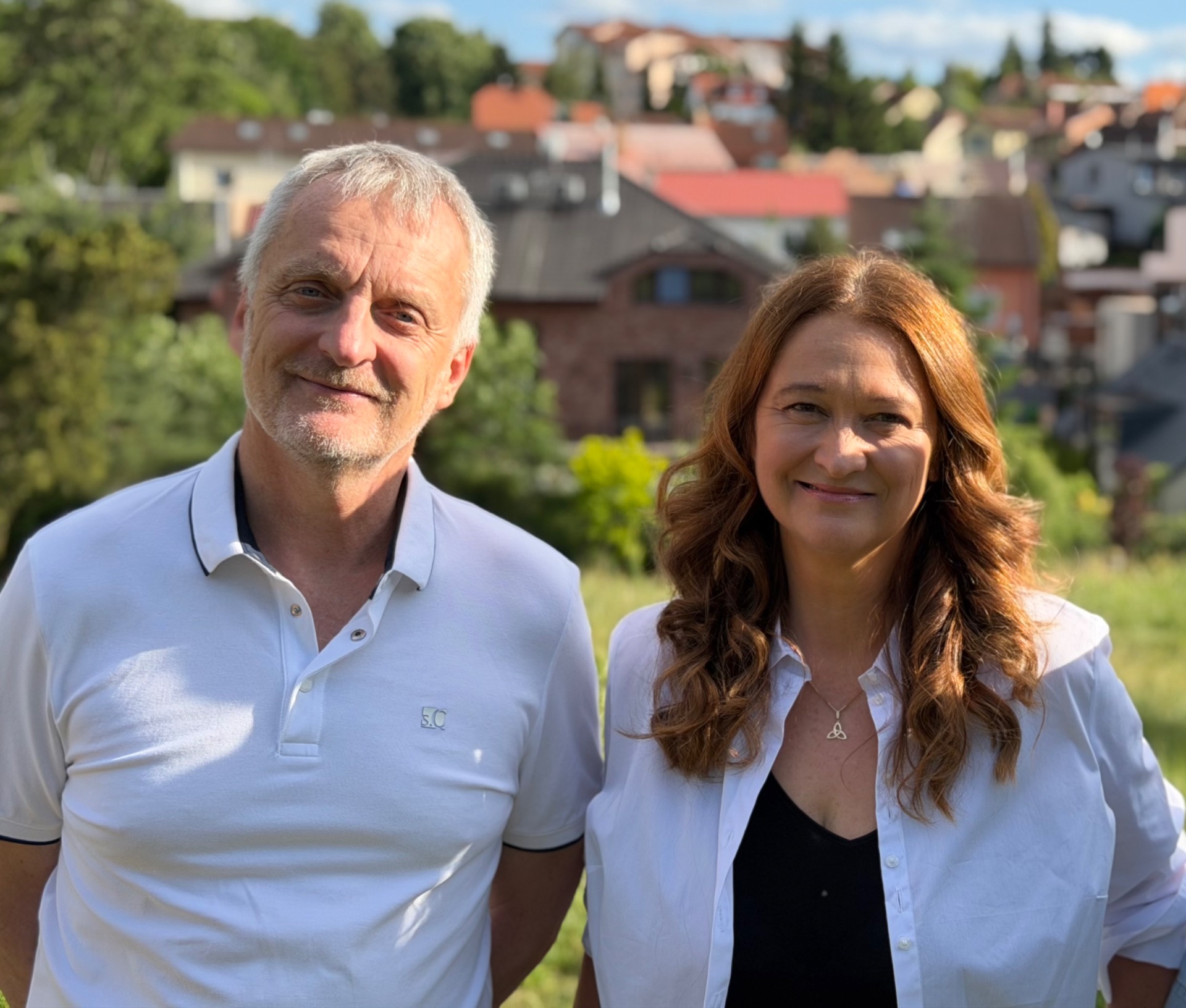 Členové současného vedení MČ - místostarostka Barbora Floriánová a radní Přemysl Vávra